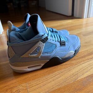 Jordan 4 Retro "UNC Blue"